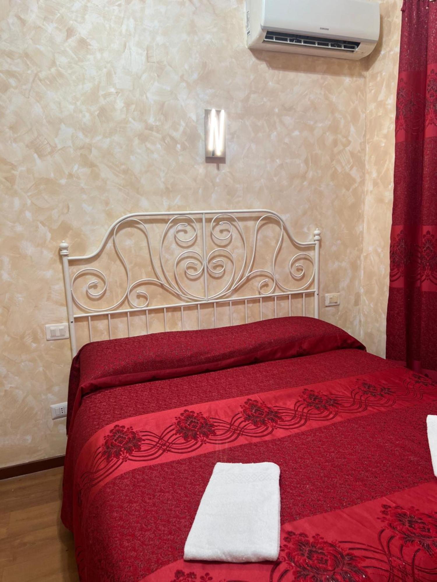 Hotel Rome Max House 2 Zewnętrze zdjęcie